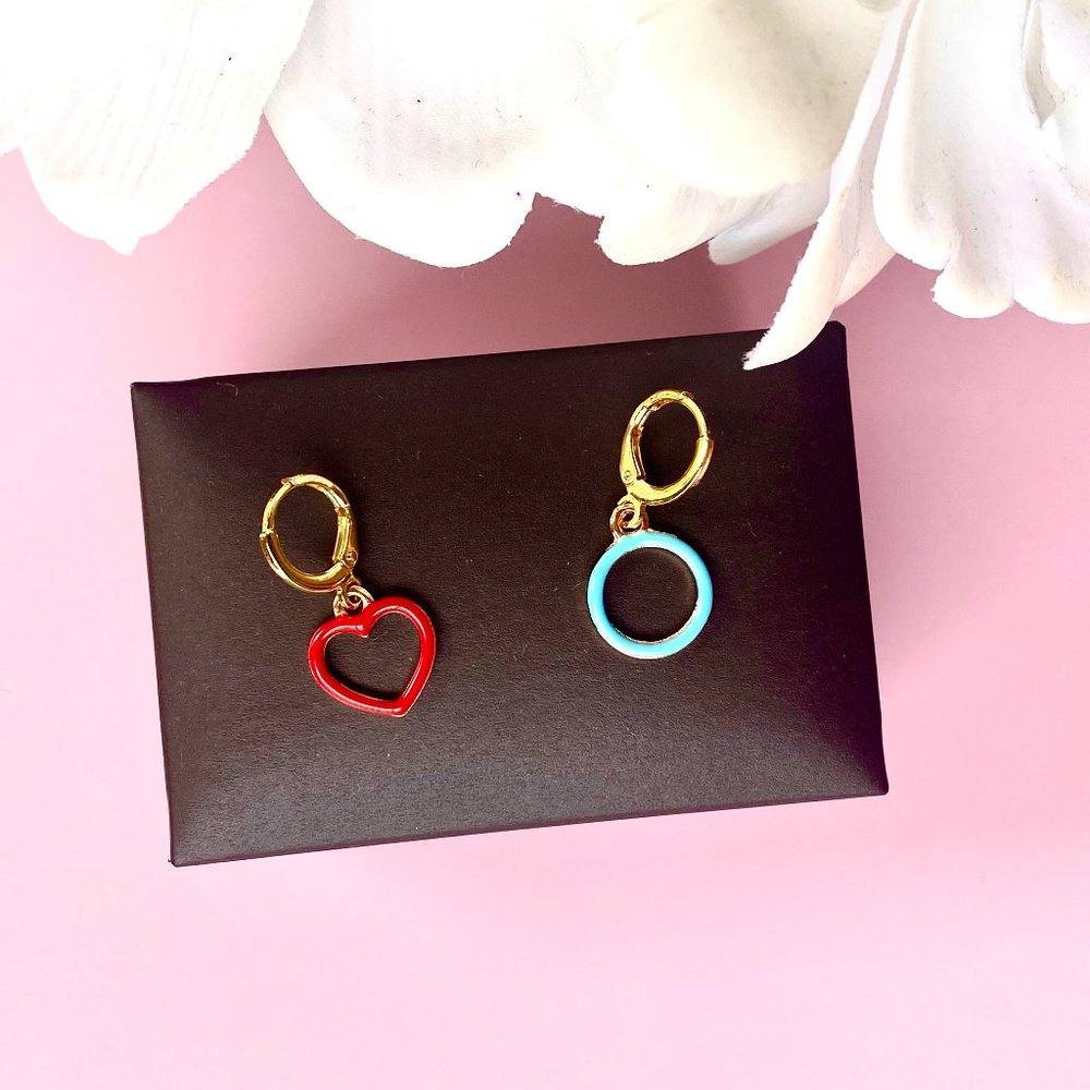 Heart shape women's earrings